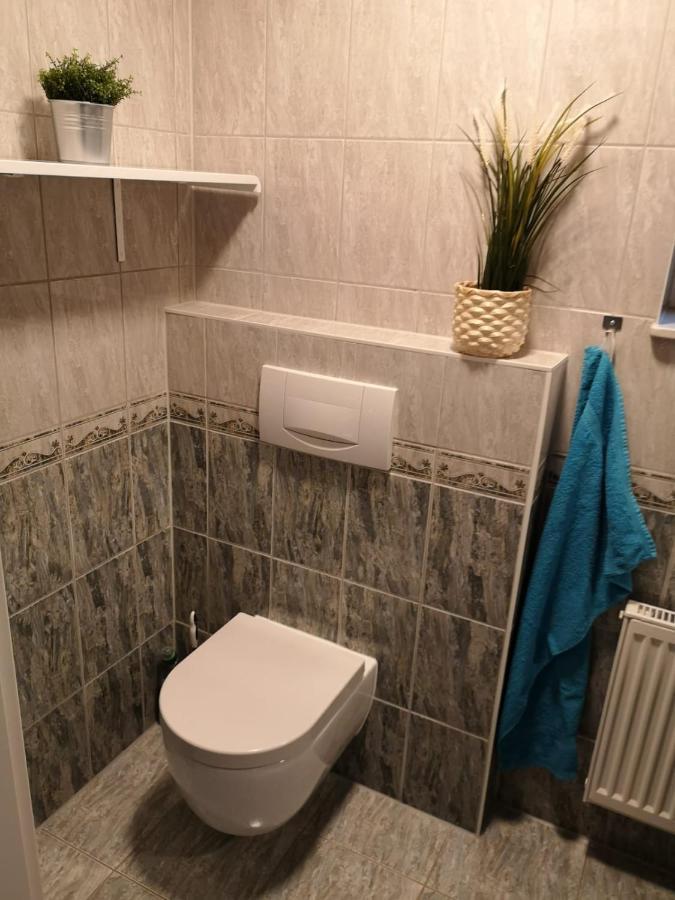 Ferienapartment "Vier Pfoten" In Корбах Экстерьер фото